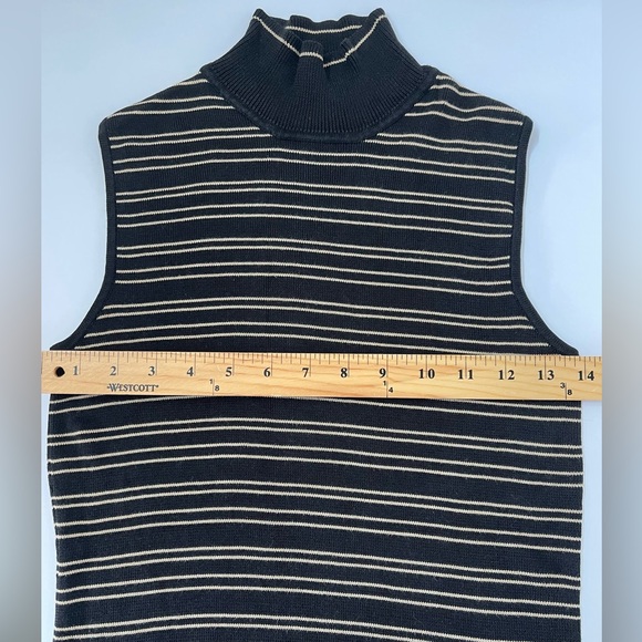 Ann Taylor sleeveless top - Picture 4 of 7